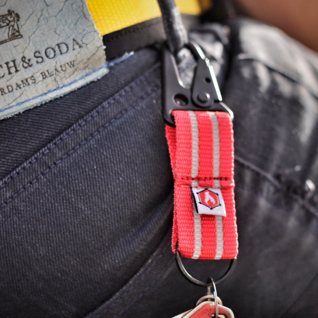 The Chauffeur - Durable keychain clip Recycledfirefighter in Red