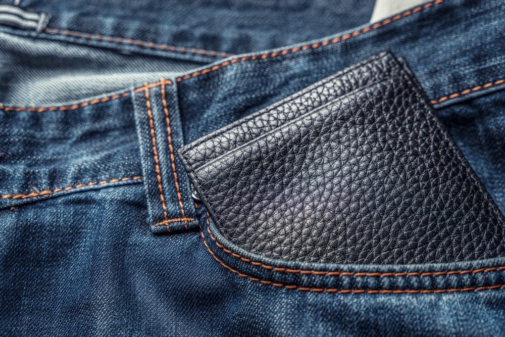 How do I protect my front pocket wallet when traveling