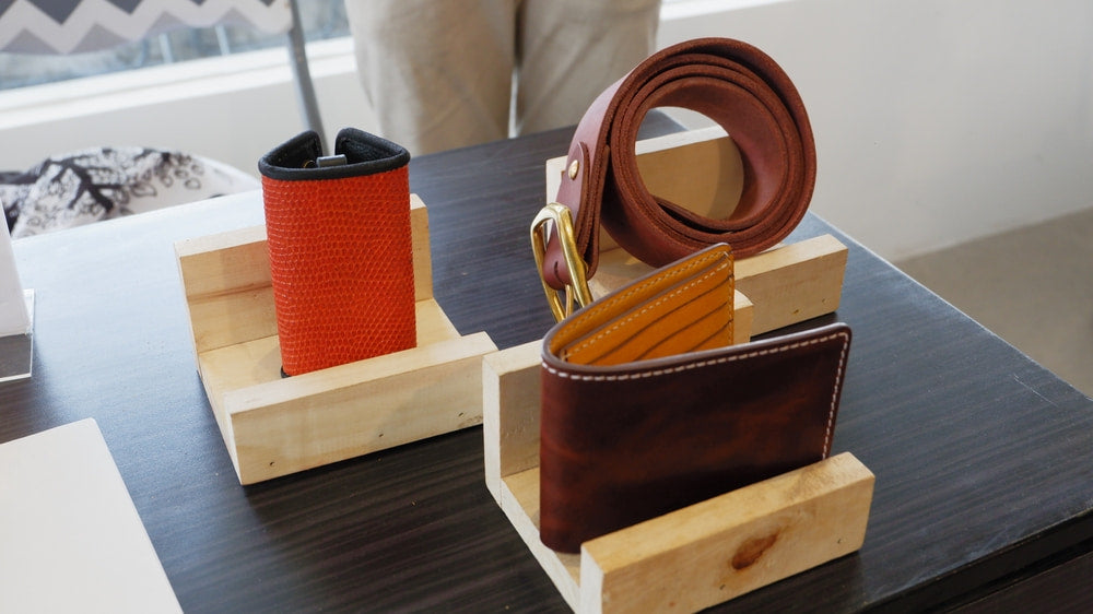 What is a bifold wallet