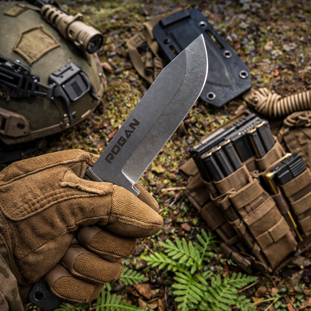 RFK-PRO Comes with sheath and belt clip.