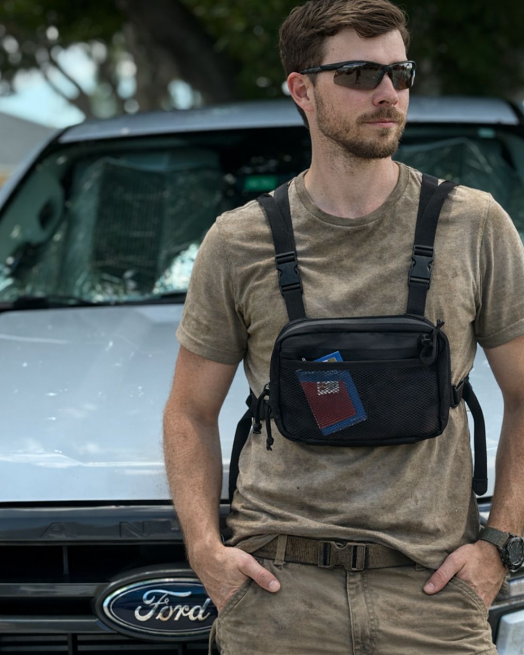 The Black-Out Chest Rig