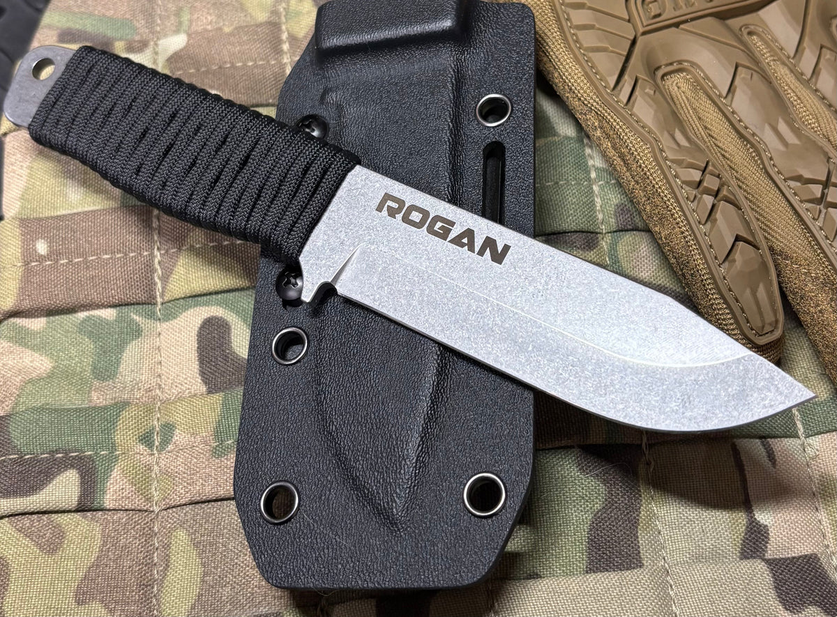RFK-PRO Comes with sheath and belt clip.