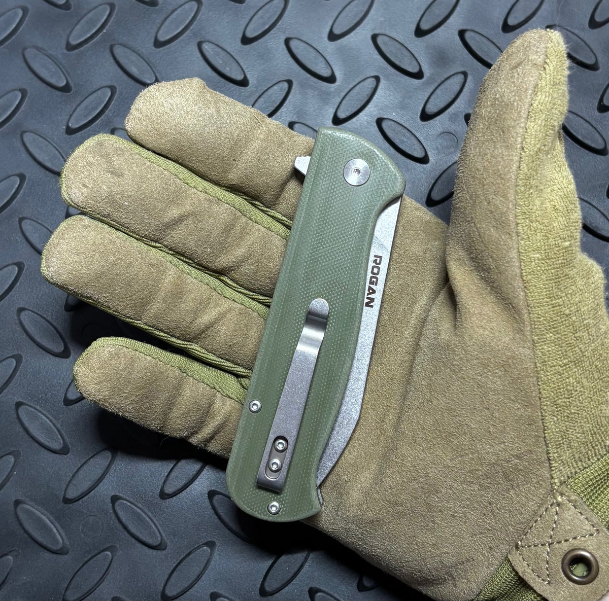 RHINO Folding Knife (Stonewash/ OD Green)