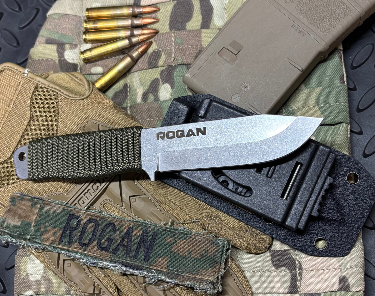 RFK-PRO Comes with sheath and belt clip.